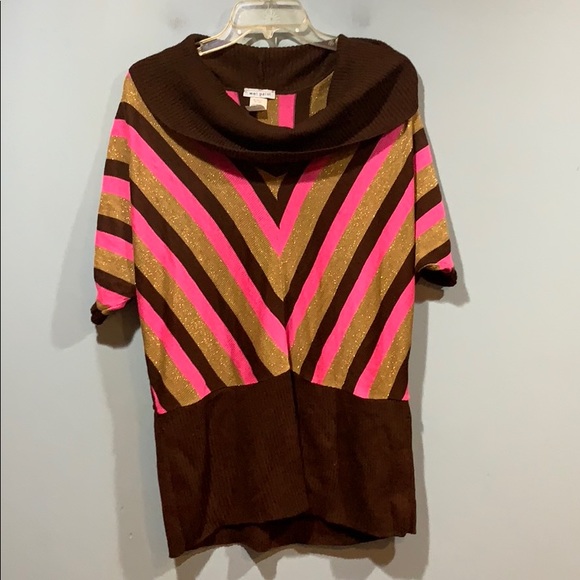 Wet Paint Sweaters - ❤️ Nice sweater ❤️ 10/$25